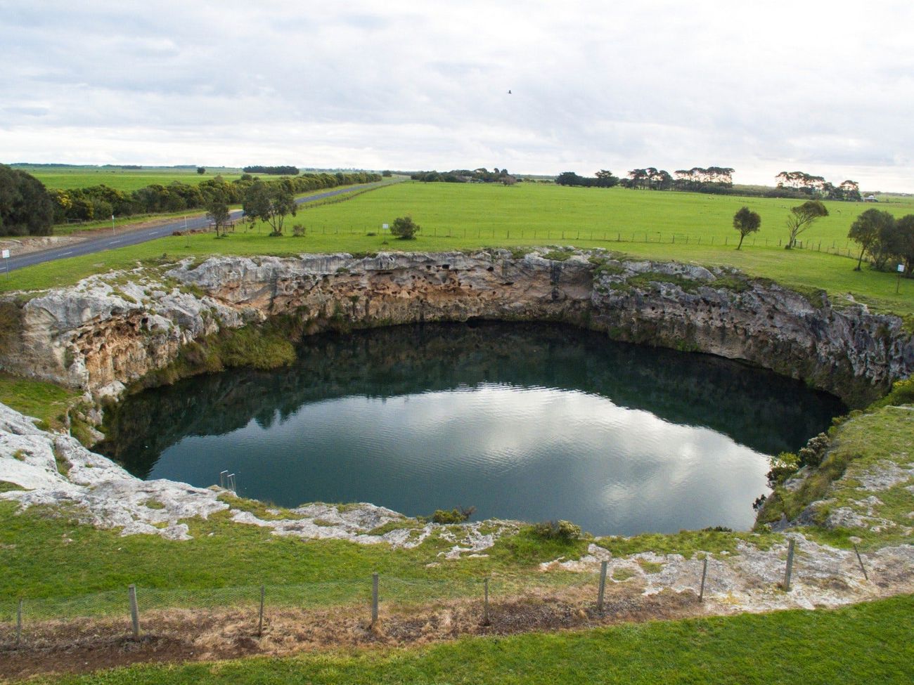 Little Blue Lake, Mount Gambier